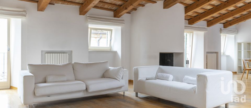 Casa indipendente 7 locali di 400 m² in Civitanova Marche (62012)