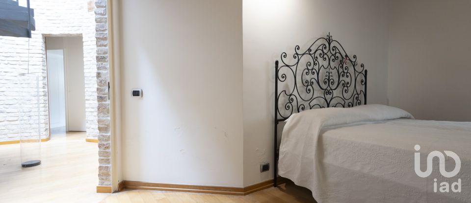 Casa indipendente 7 locali di 400 m² in Civitanova Marche (62012)