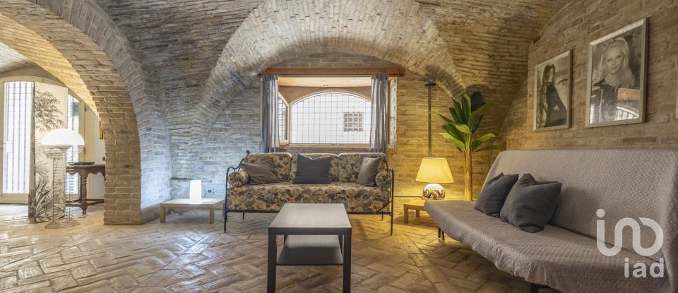 Casa indipendente 7 locali di 400 m² in Civitanova Marche (62012)