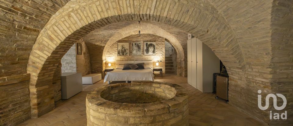 Casa indipendente 7 locali di 400 m² in Civitanova Marche (62012)