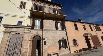 Villa a schiera 6 locali di 164 m² in Falerone (63837)