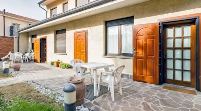 Villa a schiera 8 locali di 122 m² in Paderno Dugnano (20037)