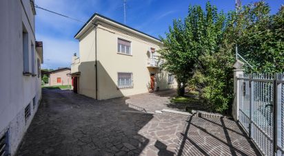 Casa indipendente / Villa 7 locali di 312 m² in Argenta (44011)