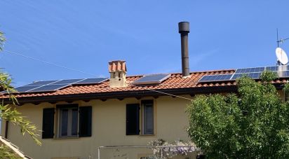 Casale 5 locali di 160 m² in Cannara (06033)