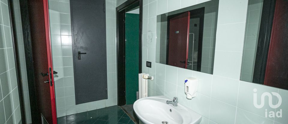 Uffici di 380 m² in Genova (16149)