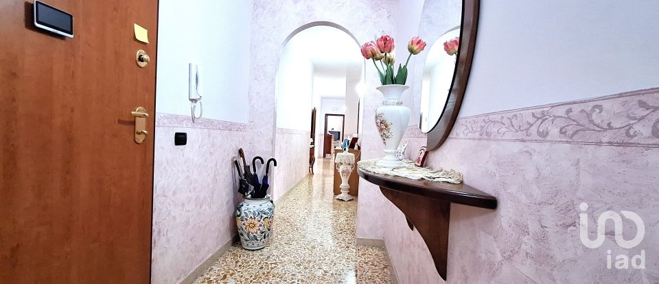 Appartamento 5 locali di 129 m² a Angri (84012)