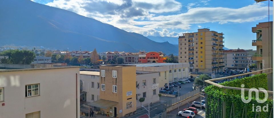 Appartamento 5 locali di 129 m² a Angri (84012)