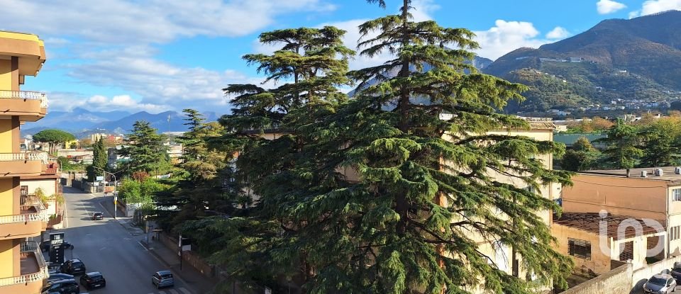 Appartamento 5 locali di 129 m² a Angri (84012)