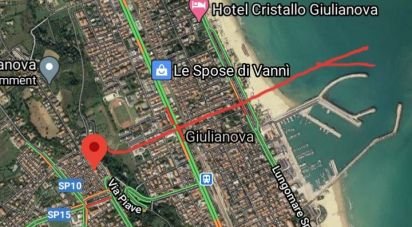 Negozio / locale commerciale di 400 m² in Giulianova (64021)