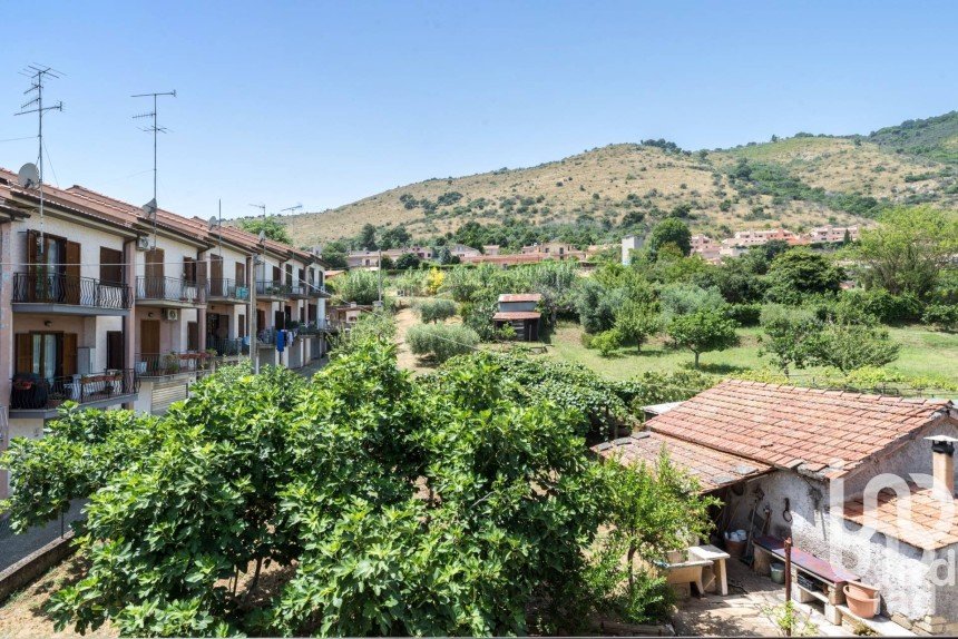 Farm 7 rooms of 330 m² in Tivoli (00019)