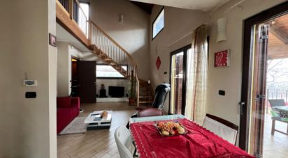 Townhouse 15 rooms of 425 m² in La Loggia (10040)