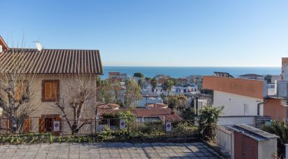 Quadrilocale di 152 m² a Numana (60026)