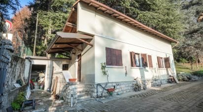 Villa storica 6 locali di 399 m² in Asso (22033)