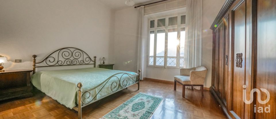 Villa storica 6 locali di 399 m² in Asso (22033)