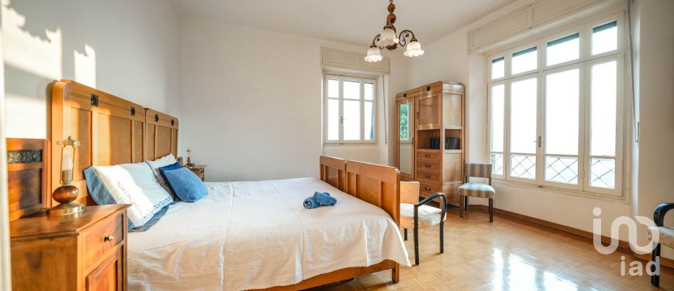 Villa storica 6 locali di 399 m² in Asso (22033)