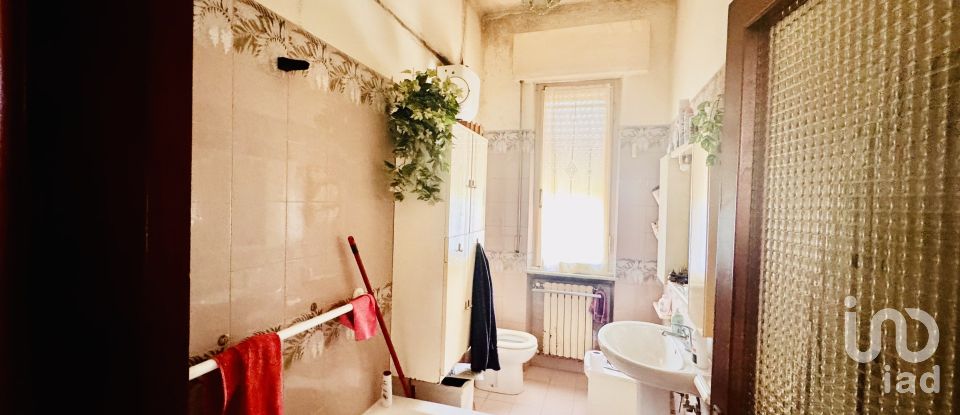 Farm 8 rooms of 180 m² in San Benedetto del Tronto (63074)