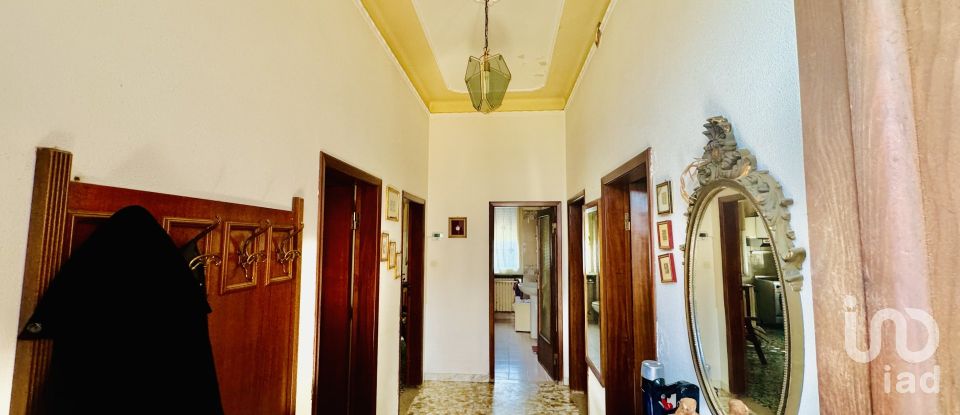Farm 8 rooms of 180 m² in San Benedetto del Tronto (63074)