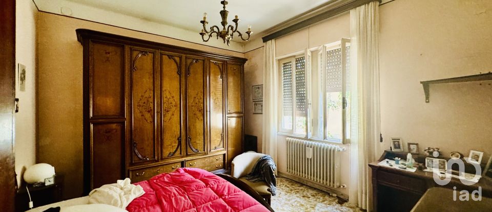 Farm 8 rooms of 180 m² in San Benedetto del Tronto (63074)