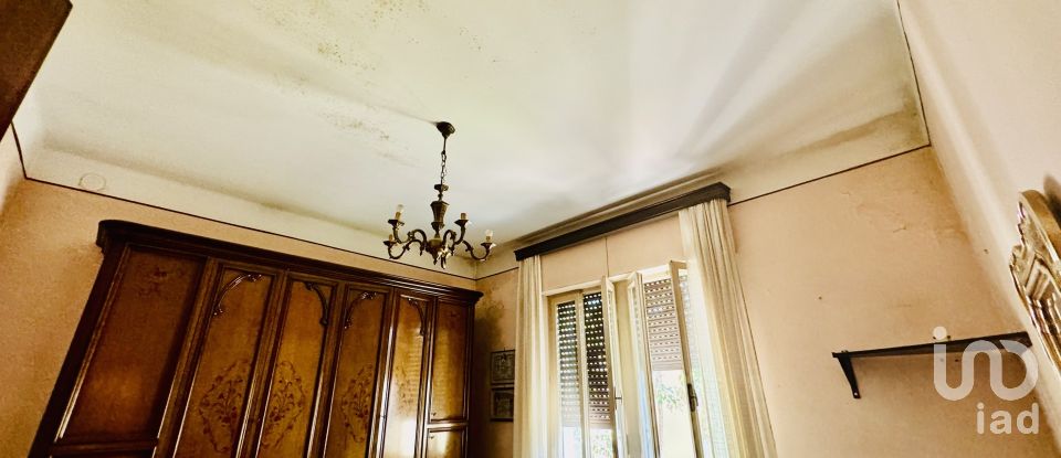 Farm 8 rooms of 180 m² in San Benedetto del Tronto (63074)