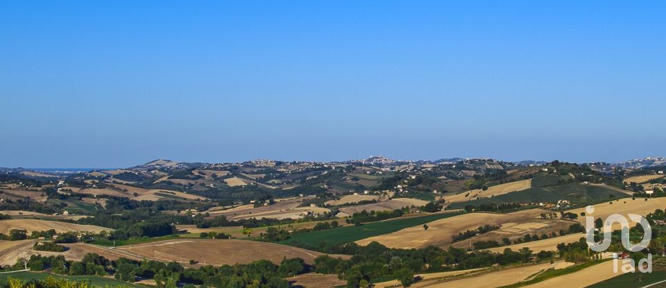 Barn conversion 7 rooms of 515 m² in Fiastra (62035)