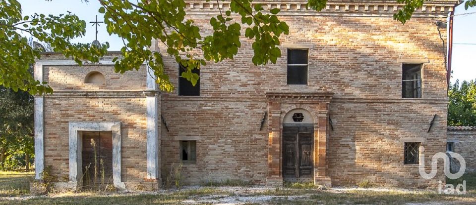 Barn conversion 7 rooms of 515 m² in Fiastra (62035)