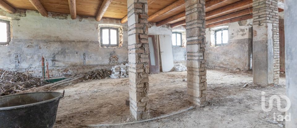 Rustico 35 locali di 1.006 m² in Osimo (60027)