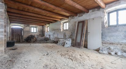 Country home 35 rooms of 1,006 m² in Osimo (60027)