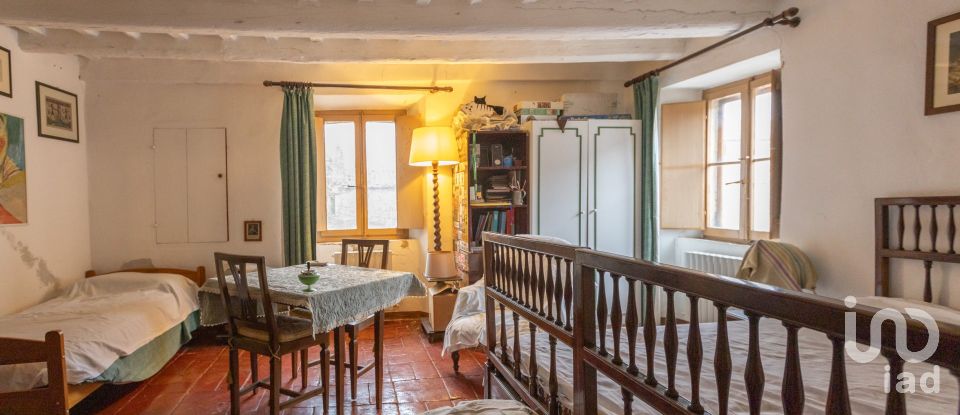 Rustico 35 locali di 1.006 m² in Osimo (60027)