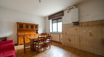Casale 8 locali di 375 m² in Rovello Porro (22070)