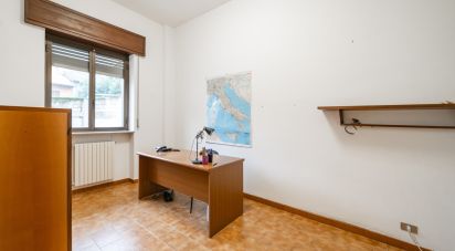 Casale 8 locali di 375 m² in Rovello Porro (22070)