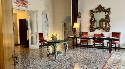 Appartamento 9 locali di 398 m² a Venezia (30122)