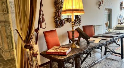 Appartamento 9 locali di 398 m² a Venezia (30122)