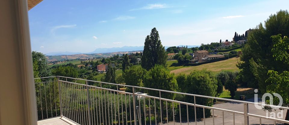 Appartamento 6 locali di 169 m² a Recanati (62019)