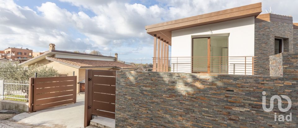 Trilocale di 90 m² a Ancona (60131)