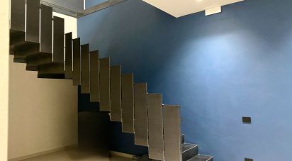 Shop / premises commercial of 380 m² in Volta Mantovana (46049)