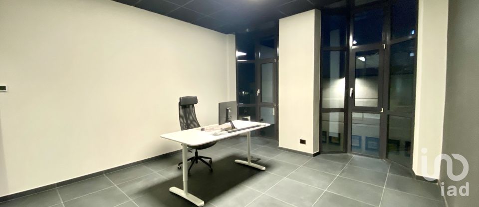 Negozio / locale commerciale di 380 m² in Volta Mantovana (46049)