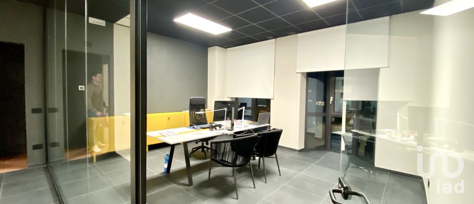 Negozio / locale commerciale di 380 m² in Volta Mantovana (46049)