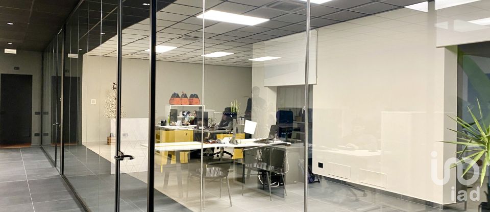 Negozio / locale commerciale di 380 m² in Volta Mantovana (46049)