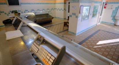 Negozio / locale commerciale di 138 m² in Fabriano (60040)