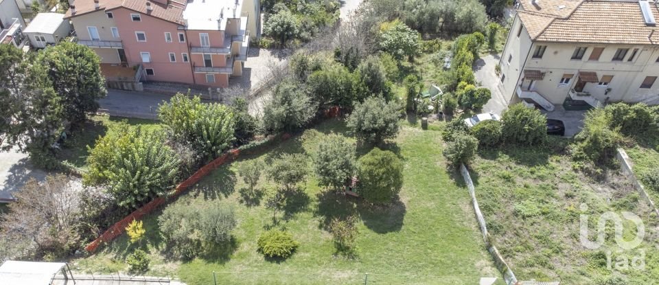 Terreno di 1.700 m² in Castelfidardo (60022)