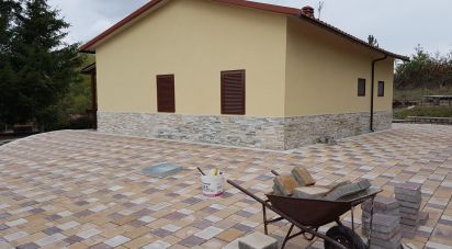 Casa indipendente / Villa 7 locali di 60 m² in Campotosto (67013)