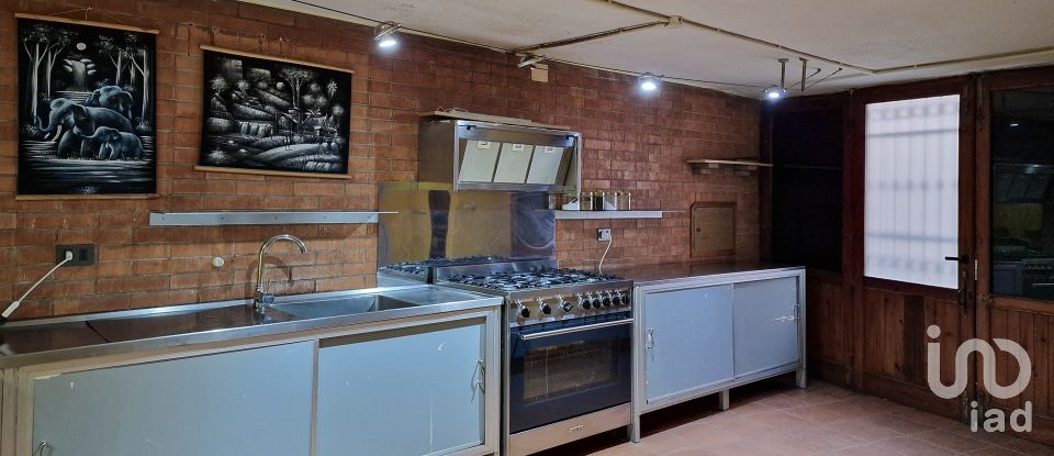 House 7 rooms of 130 m² in Corridonia (62014)