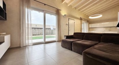 Casale 4 locali di 130 m² in Lonato del Garda (25017)