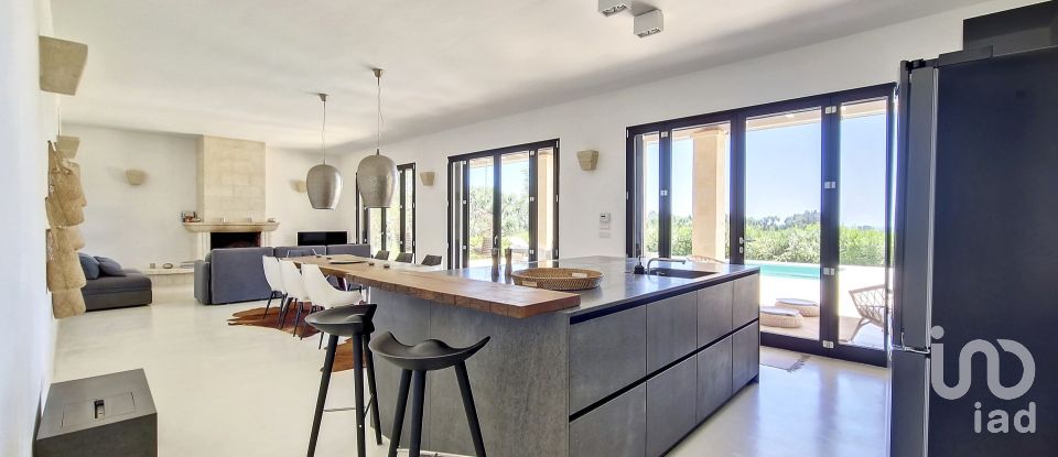 Casale 8 locali di 222 m² in Manduria (74024)