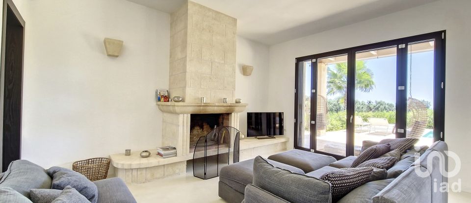 Casale 8 locali di 222 m² in Manduria (74024)