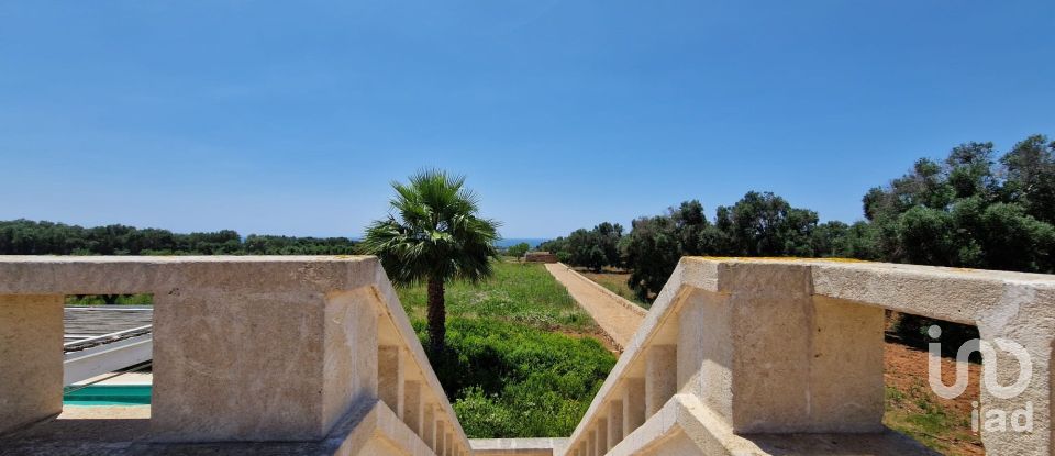 Casale 8 locali di 222 m² in Manduria (74024)