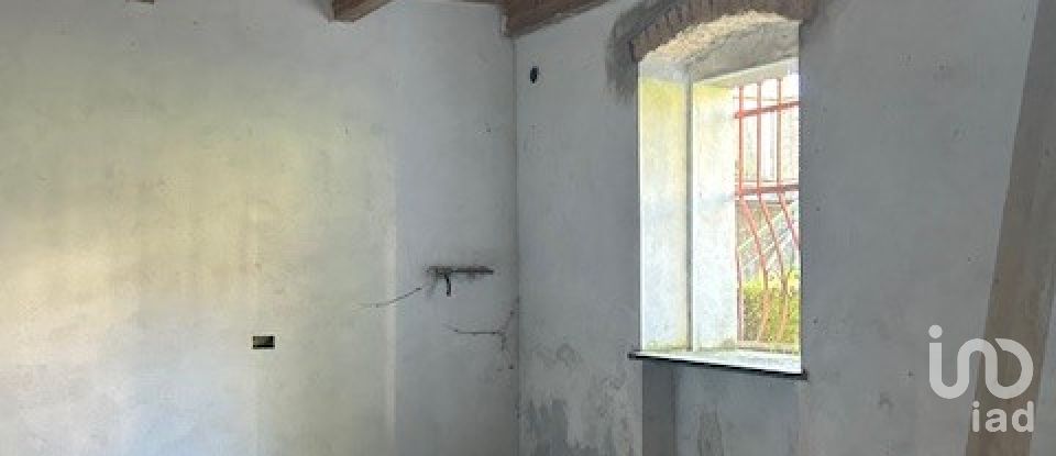 Casa di paese 8 locali di 100 m² in Carro (19012)