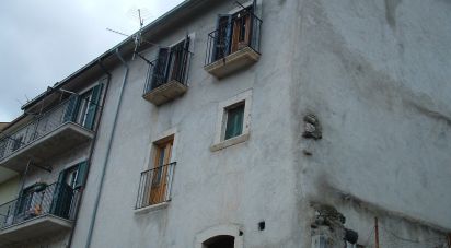 Casa indipendente / Villa 6 locali di 120 m² in Scontrone (67030)