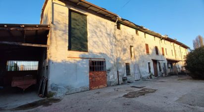 Rustico 0 locali di 330 m² in Monzambano (46040)