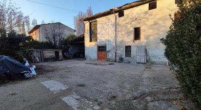 Rustico 0 locali di 330 m² in Monzambano (46040)